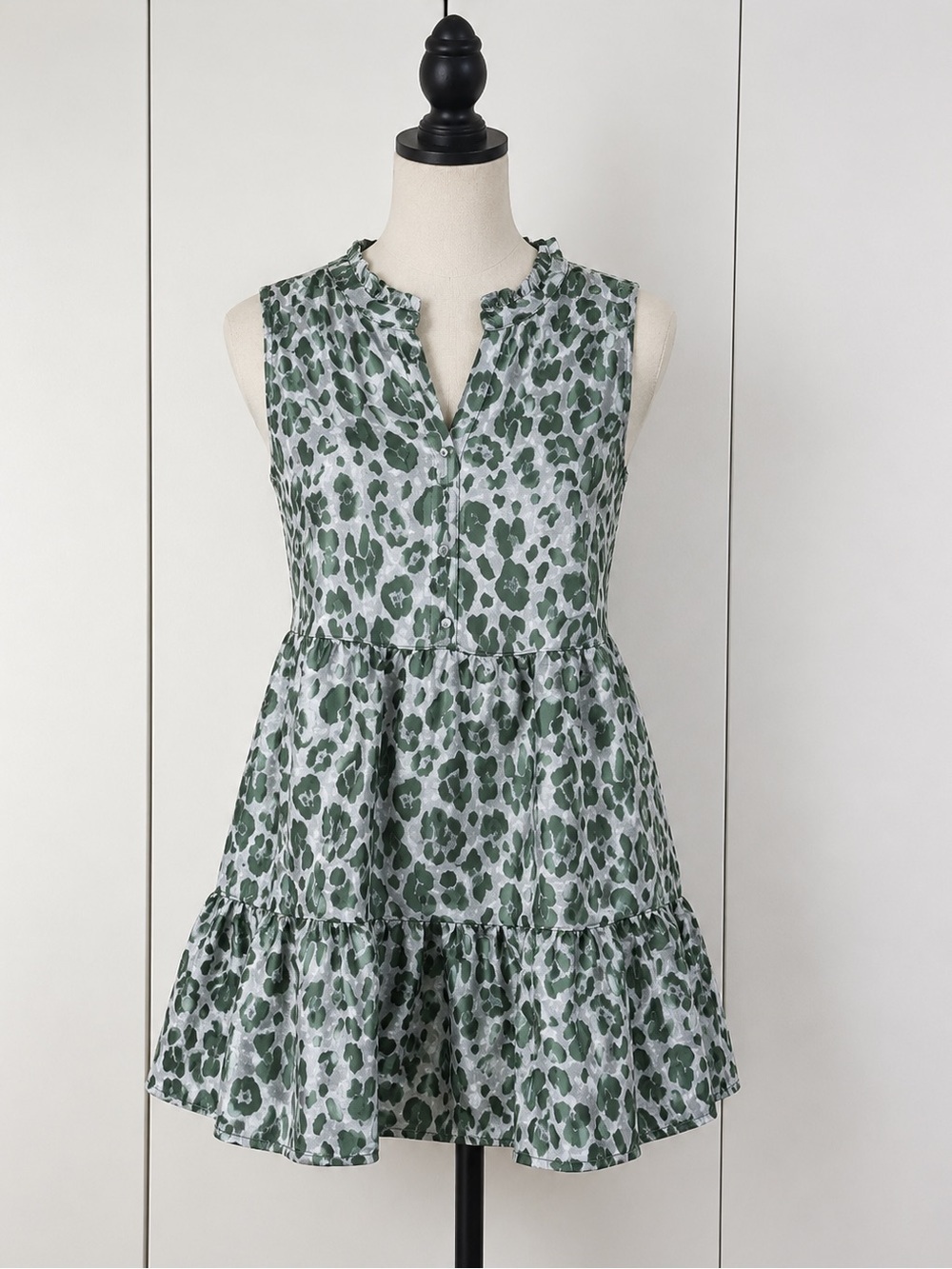 Karlie Green Leopard Print Tiered Mini Dress | Size Large